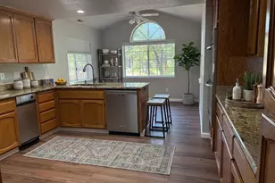 11933 Tammy Way, Grass Valley, CA 95949 - Photo 9