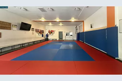 10520 San Pablo Ave, El Cerrito, CA 94530 - Photo 3