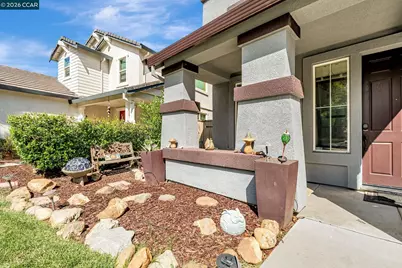 20640 Sarazen Pl, Patterson, CA 95363 - Photo 1