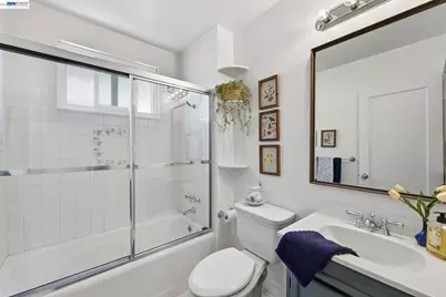 1135 Via Esperanza, San Lorenzo, CA 94580 - Photo 19