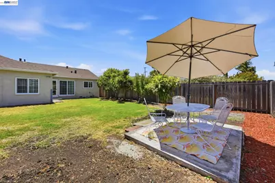 1135 Via Esperanza, San Lorenzo, CA 94580 - Photo 37