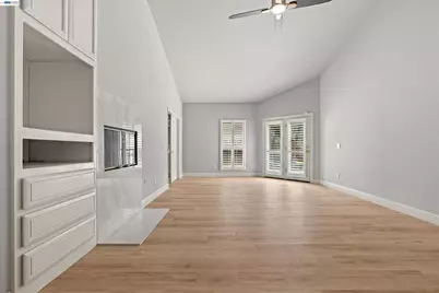 4713 Longcove Dr, Stockton, CA 95219 - Photo 11