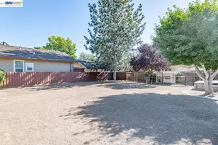 1681 5th St, Livermore, CA 94550 - Photo 51