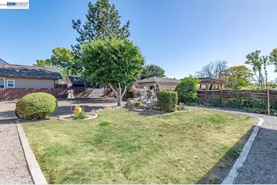 1681 5th St, Livermore, CA 94550 - Photo 57