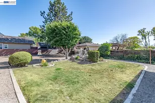 1681 5th St, Livermore, CA 94550 - Photo 57