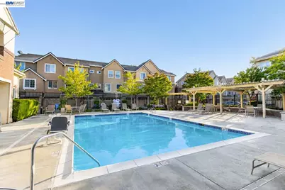 1026 Aquamarine Ter, Union City, CA 94587 - Photo 35