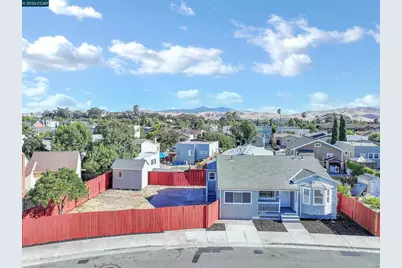 425 8th St, Pittsburg, CA 94565 - Photo 1