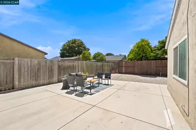 113 Larsen Cir, Vallejo, CA 94589 - Photo 35
