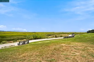 113 Larsen Cir, Vallejo, CA 94589 - Photo 45