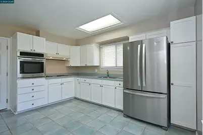 2457 Tanager Ct, Concord, CA 94520 - Photo 11
