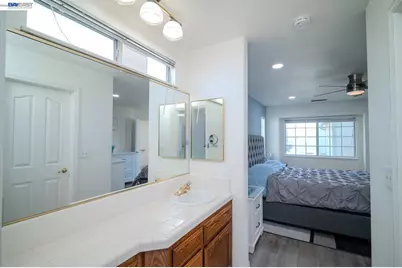 230 Laurelwood Cir, Manteca, CA 95336 - Photo 11