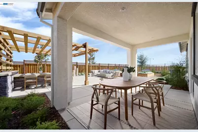 17955 Glen Arbor Way, Lathrop, CA 95330 - Photo 5