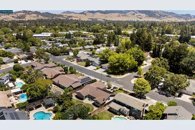 2082 Stratton Rd, Walnut Creek, CA 94598 - Photo 55