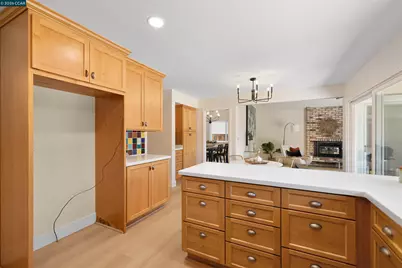 2082 Stratton Rd, Walnut Creek, CA 94598 - Photo 23