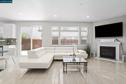 2273 Toscana Dr, Pittsburg, CA 94565 - Photo 11