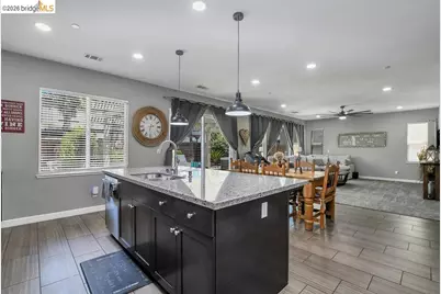 1388 Springdale Ct, Brentwood, CA 94513 - Photo 7