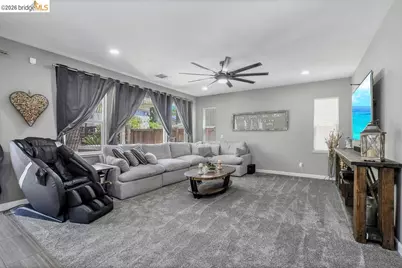 1388 Springdale Ct, Brentwood, CA 94513 - Photo 3