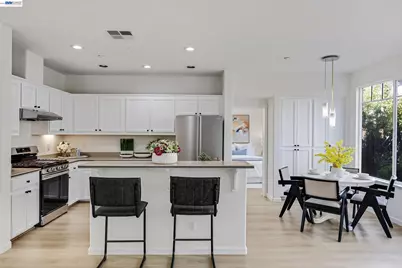 105 Chesapeake Dr, Union City, CA 94587 - Photo 17