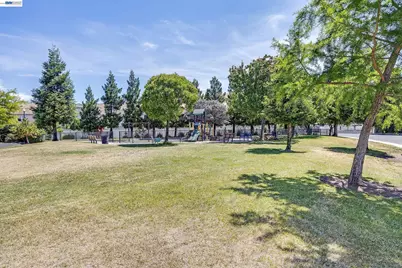 105 Chesapeake Dr, Union City, CA 94587 - Photo 39