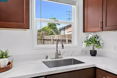 1927 Visalia Ave, Richmond, CA 94801 - Photo 15