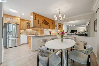 2029 Ptarmigan Dr #2, Walnut Creek, CA 94595 - Photo 13