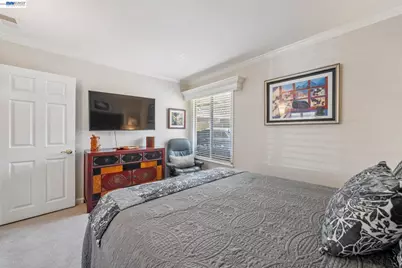 2029 Ptarmigan Dr #2, Walnut Creek, CA 94595 - Photo 25