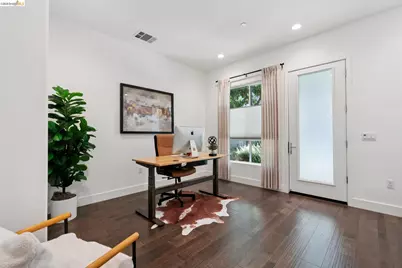 1532 Seawind Dr, Richmond, CA 94804 - Photo 3
