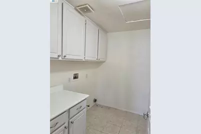 132 Citrine Ct, Gardena, CA 90248 - Photo 19