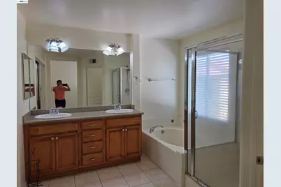 132 Citrine Ct, Gardena, CA 90248 - Photo 13