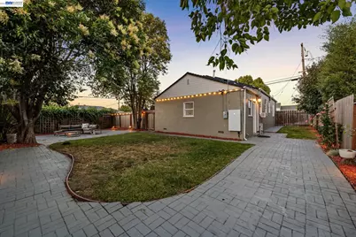 2107 Lessley Ave, Castro Valley, CA 94546 - Photo 33