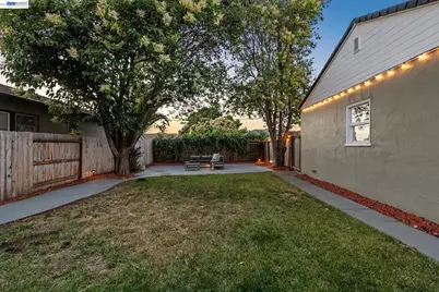 2107 Lessley Ave, Castro Valley, CA 94546 - Photo 41