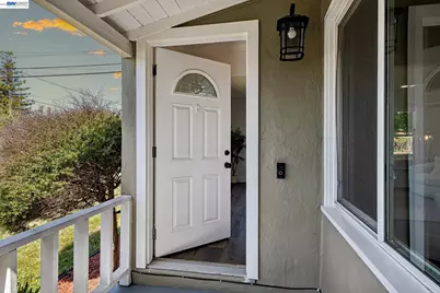 2107 Lessley Ave, Castro Valley, CA 94546 - Photo 3