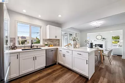 2107 Lessley Ave, Castro Valley, CA 94546 - Photo 17