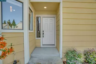 413 Dohrmann Ln, Pinole, CA 94564 - Photo 3