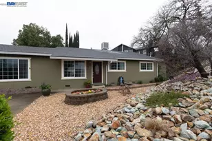 3345 Oakwood Pl, Redding, CA 96001 - Photo 5