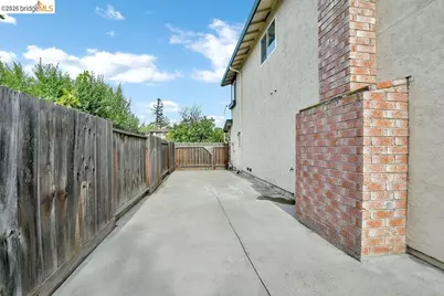 3318 Bluejay Drive, Antioch, CA 94509 - Photo 35