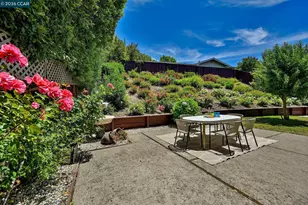1085 Country Club Dr, Moraga, CA 94556 - Photo 33