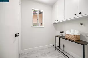 1085 Country Club Dr, Moraga, CA 94556 - Photo 29