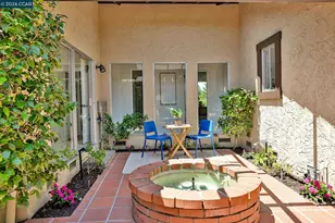 1085 Country Club Dr, Moraga, CA 94556 - Photo 5