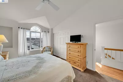 314 E St, Benicia, CA 94510 - Photo 17