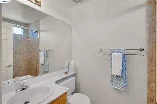 314 E St, Benicia, CA 94510 - Photo 23