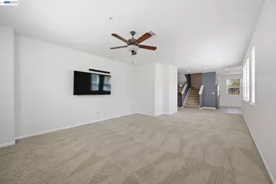 2824 Hilltop Mall Rd, Richmond, CA 94806 - Photo 13