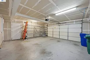2824 Hilltop Mall Rd, Richmond, CA 94806 - Photo 35