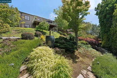 5821 Colton Blvd, Oakland, CA 94611 - Photo 43