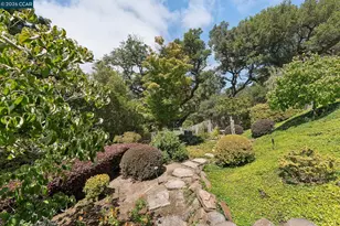 5821 Colton Blvd, Oakland, CA 94611 - Photo 41