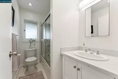 5821 Colton Blvd, Oakland, CA 94611 - Photo 31
