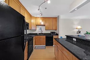 555 Pierce St, Albany, CA 94706 - Photo 5