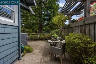 1901 Lakeshire Dr, Walnut Creek, CA 94595 - Photo 37