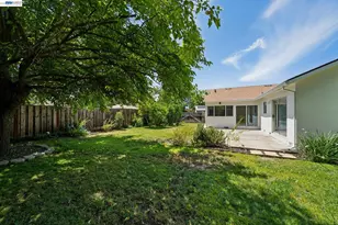 2884 Lyon Cir, Concord, CA 94518 - Photo 31