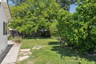 2884 Lyon Cir, Concord, CA 94518 - Photo 35